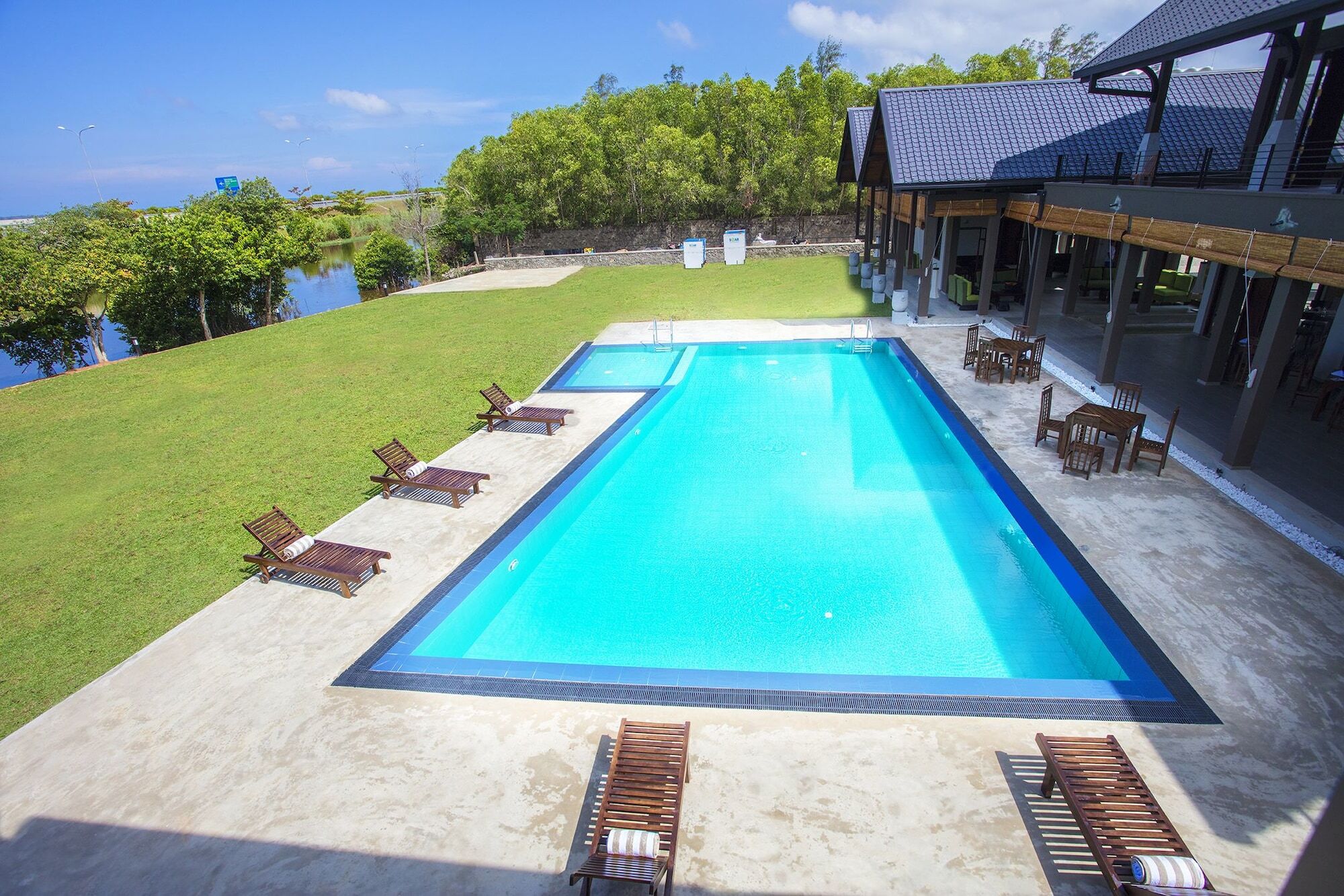 Amora Lagoon Hotel 5*